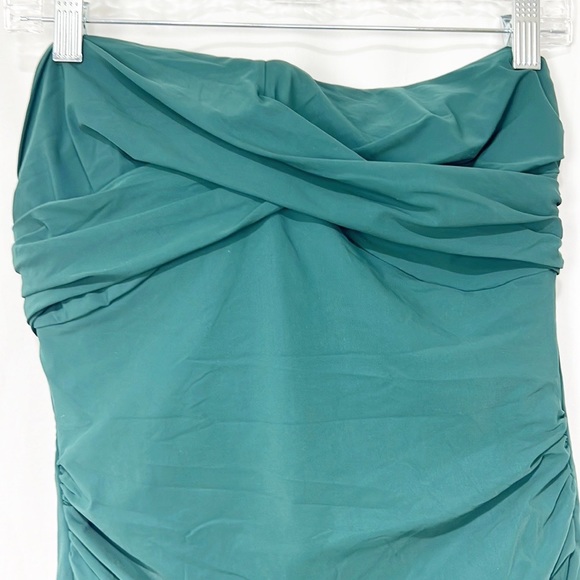 JETS Australia Contour Bandeau D-DD swimSuit Emerald Green siz 10. Worn once - Picture 8 of 10